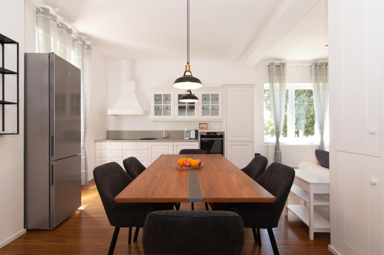 Villa Beatrice By Locap Group Izola Bagian luar foto