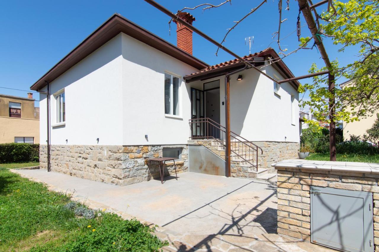 Villa Beatrice By Locap Group Izola Bagian luar foto